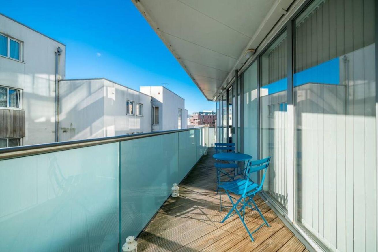 Charming Flat Near Canary Wharf Apartment *